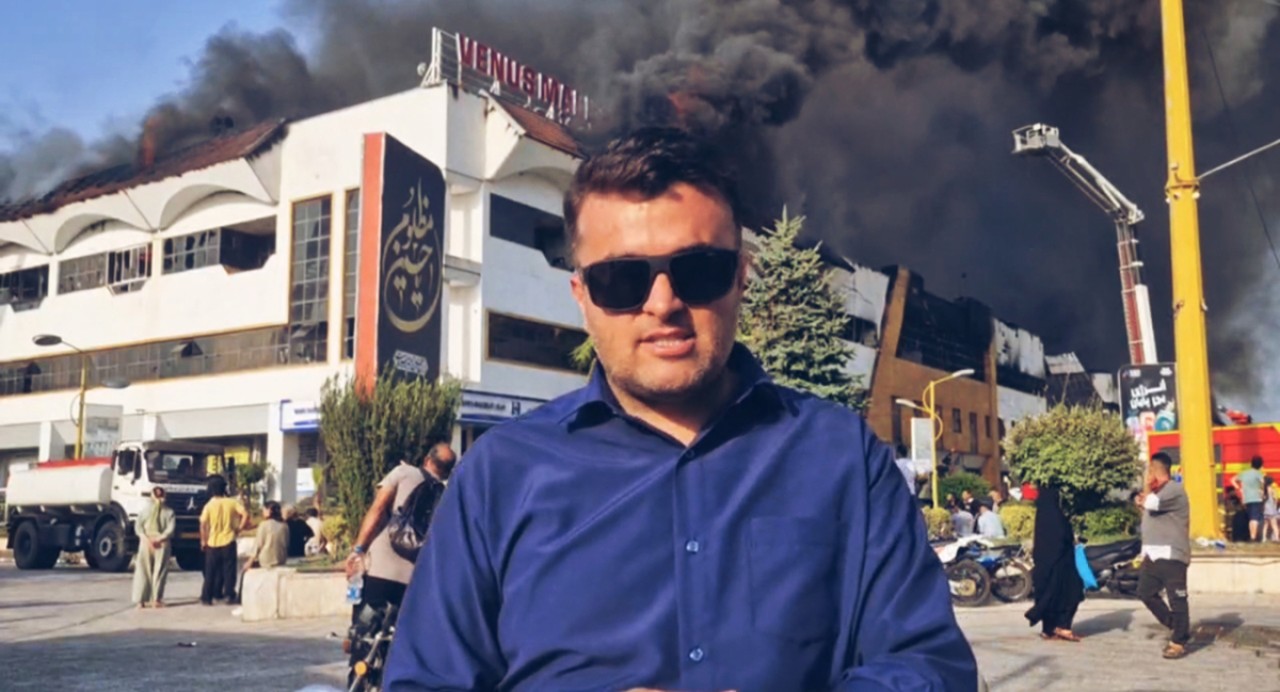 مهار شایعهها در دل شعلهها؛ کار جهادی یک «سخنگو» مهار شایعهها در دل شعلهها؛ کار جهادی یک «سخنگو»